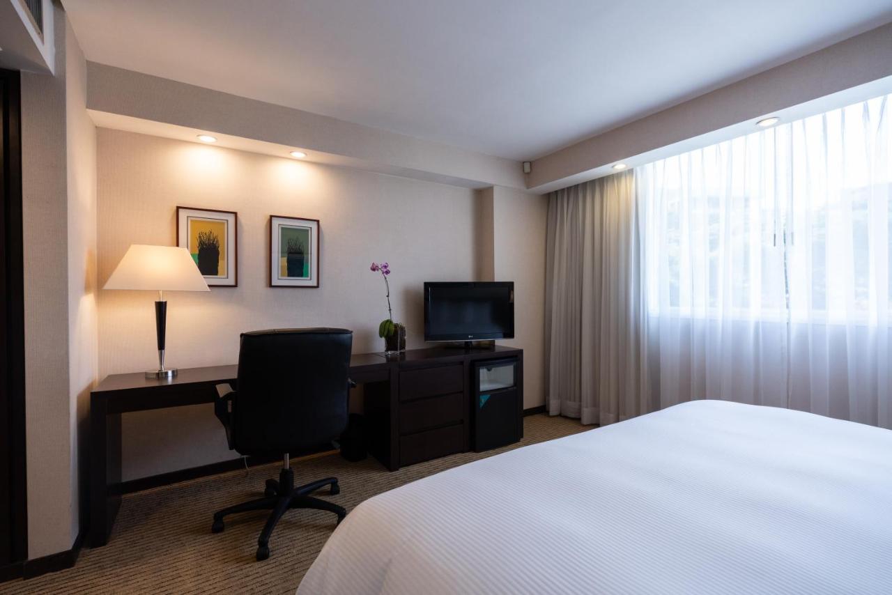 Eurobuilding Hotel & Suites Caracas Exterior foto A room at the hotel