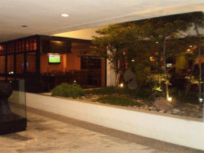 Eurobuilding Hotel & Suites Caracas Exterior foto The interior of the hotel
